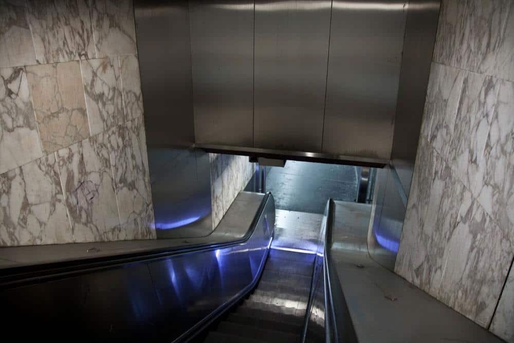 habillage escalator inox