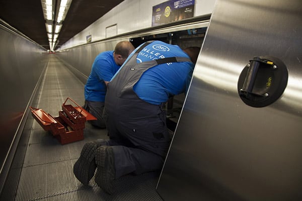 maintenance escalator